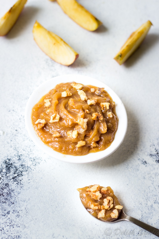 This healthy, refined sugar free, gluten free recipe of of homemade applesauce can not only be used for baking but also as a topping or filling for variety of dishes.