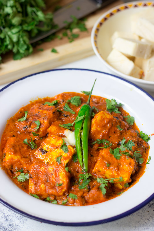 Keto Paneer Makhani is a healthy, low carb twist to the traditional Indian vegetarian recipe! Made with grilled cottage cheese pieces in buttery gravy this restaurant style Paneer Makhani will take care of all your cravings and is super easy to make.